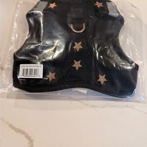 Dogistry no pull D ring harness color: Soho Rockstar Sz S